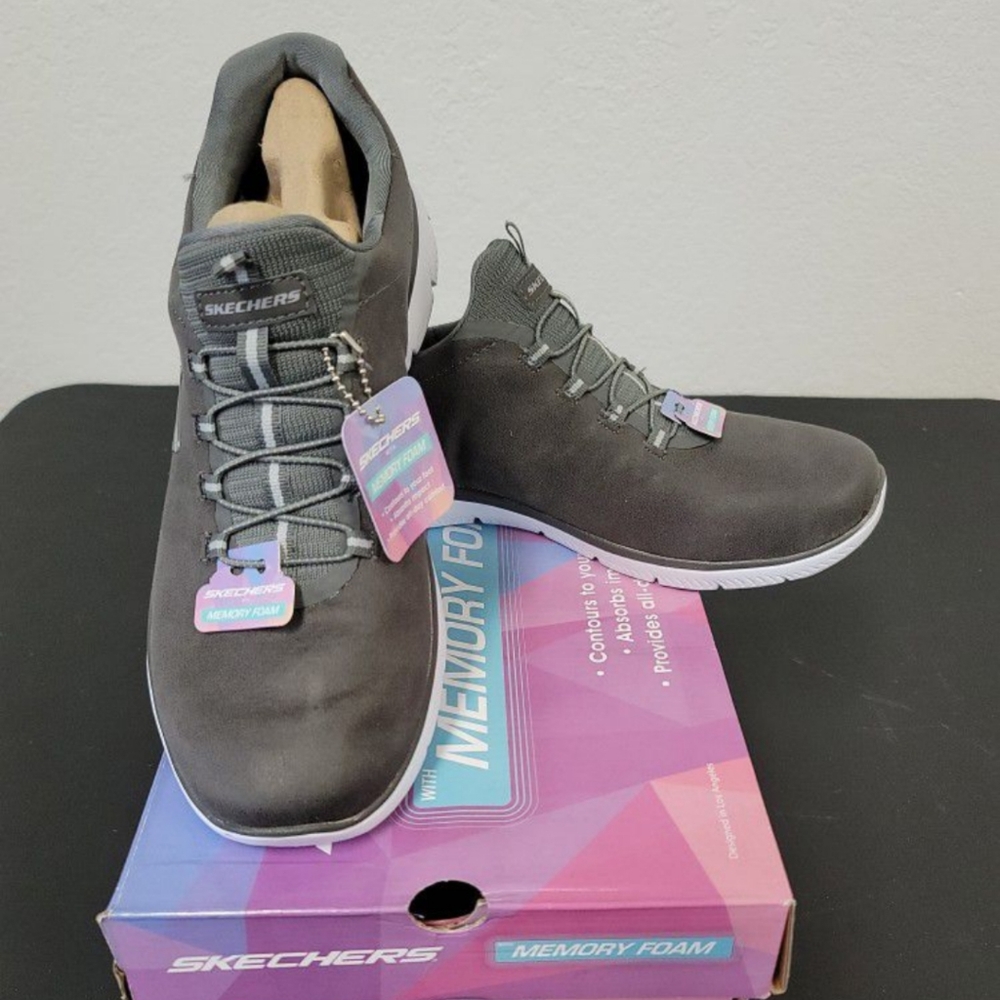 Skechers - Memory Foam